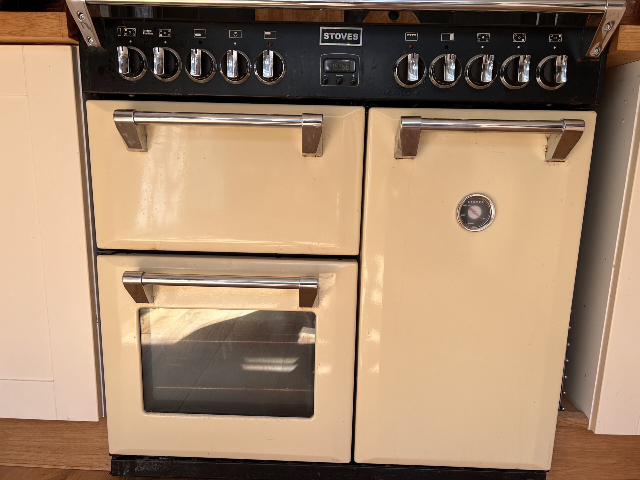 Oven